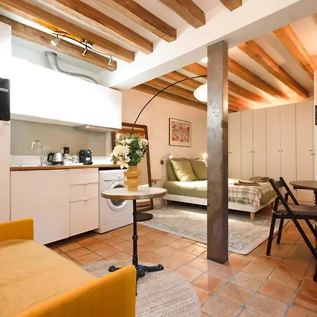 Apartment Charming In Notre-dame
