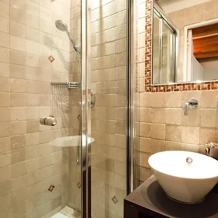 Charming In Notre-dame Apartment Paris