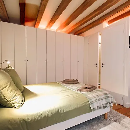 Apartment Charming In Notre-dame